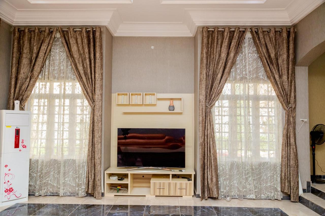 Akingston Residence Ibadan Exterior photo